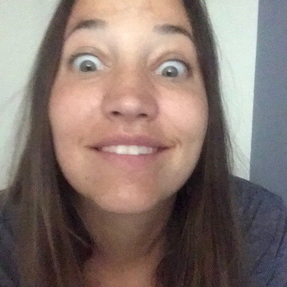 Meet your Posher, Beth - Picture 1 of 1